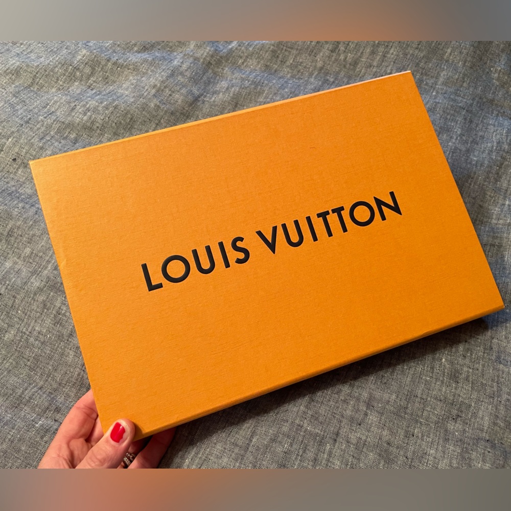 Louis Vuitton Monogram Shine Shawl